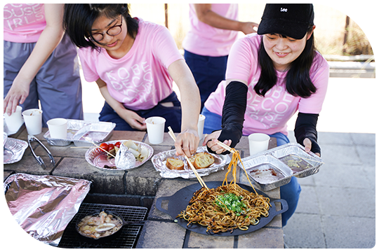 KOBE DECO GIRLS 集合！BBQ大会開催