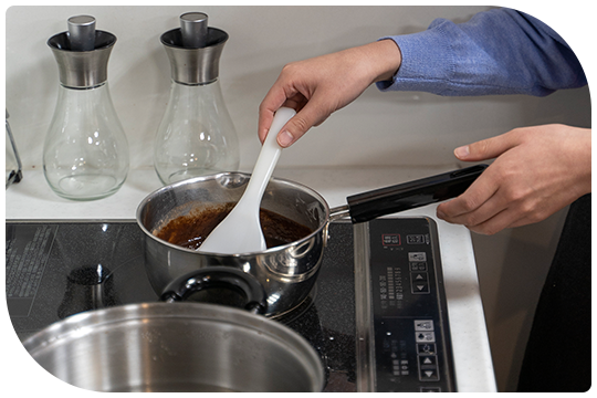 バレンタインスイーツの料理教室開催